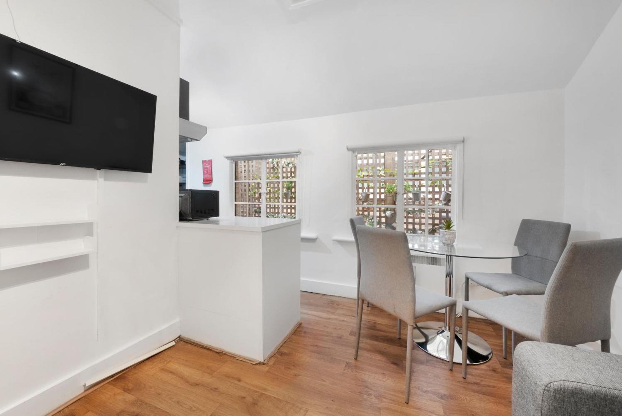 2 Bed Piccadilly Apartment 1 Londen Buitenkant foto